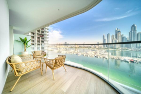 Seaside Splendor: Luxe Retreat at Emaar Beachfront